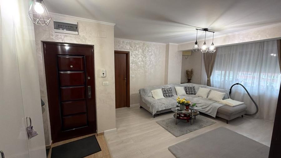 Apartament 2 camere decomandat - 1