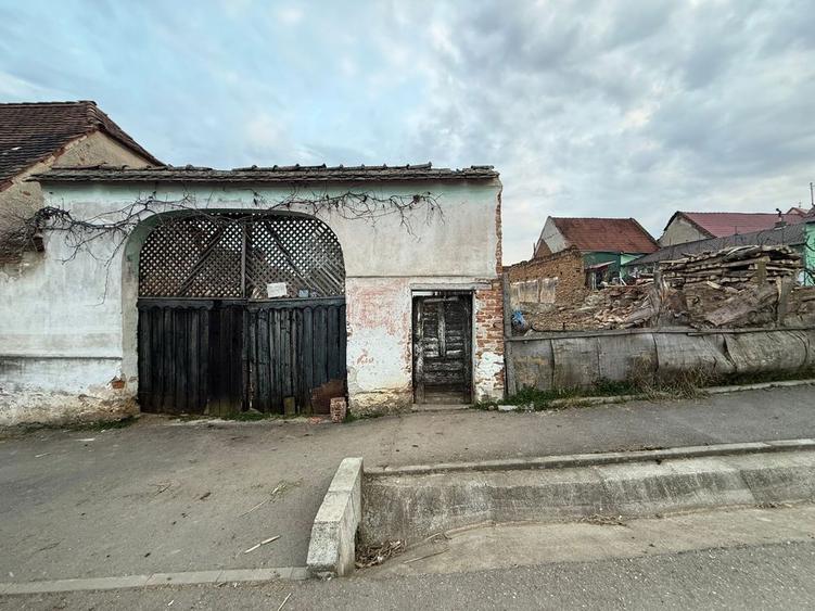 Teren intravilan 760m2 - 2