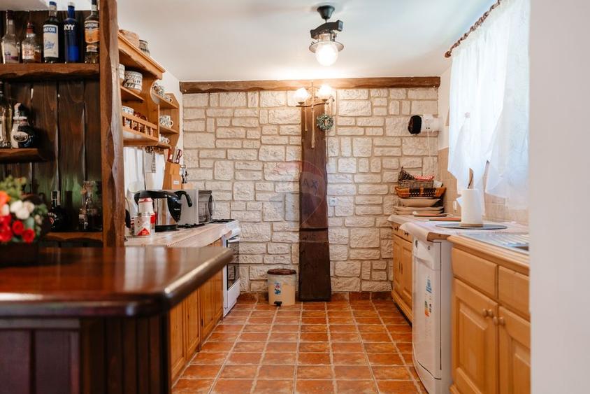 Vila cu 6 camere, teren de 1000mp, intr-un resort montan privat - 4