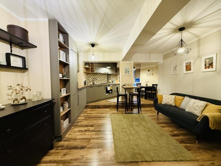 Apartament de inchiriat, Piata Cipariu | 2 camere | 60 mp | Etaj 4/6 | 800 EUR - 1