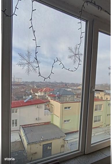 Vanzare apartament 2 camere ultracentral Corabia/ 1 mai - 1