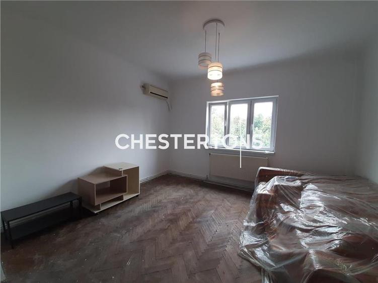Apartament cu 3 camere decomandat, mobilat în Unirii