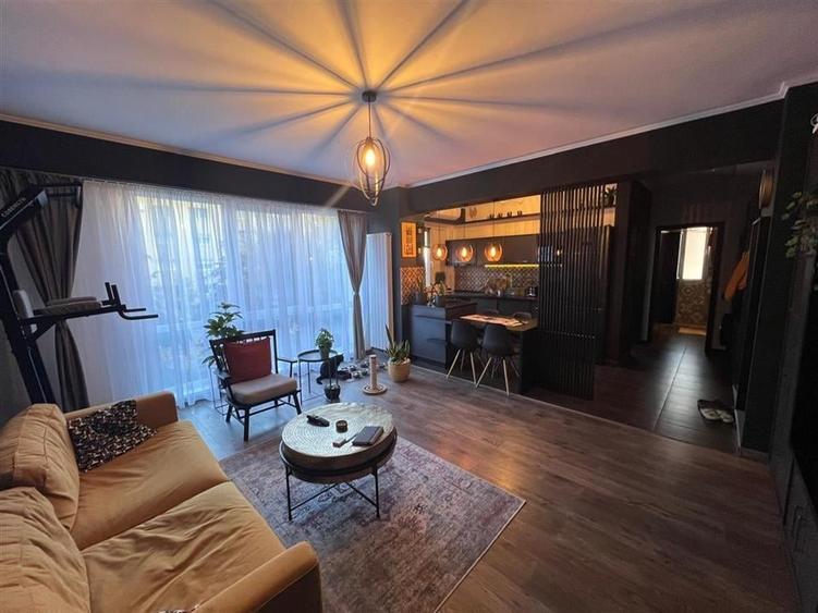 RECO, Apartament cu doua camere, Bloc cu lift, Zona Iosia, Oradea - 2