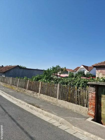 casa si teren de vanzare - 3