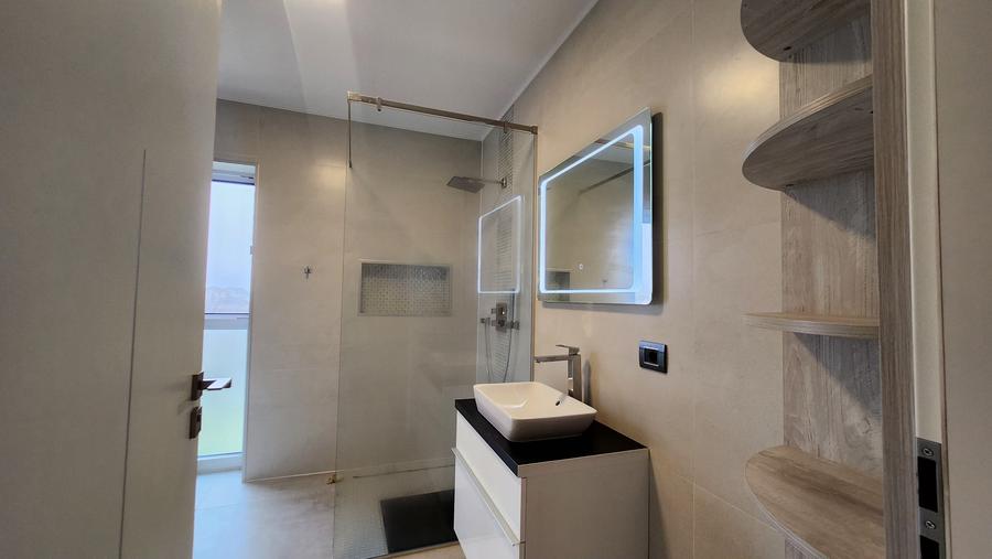 Casa cu 4 camere   teren generos si piscina - 9