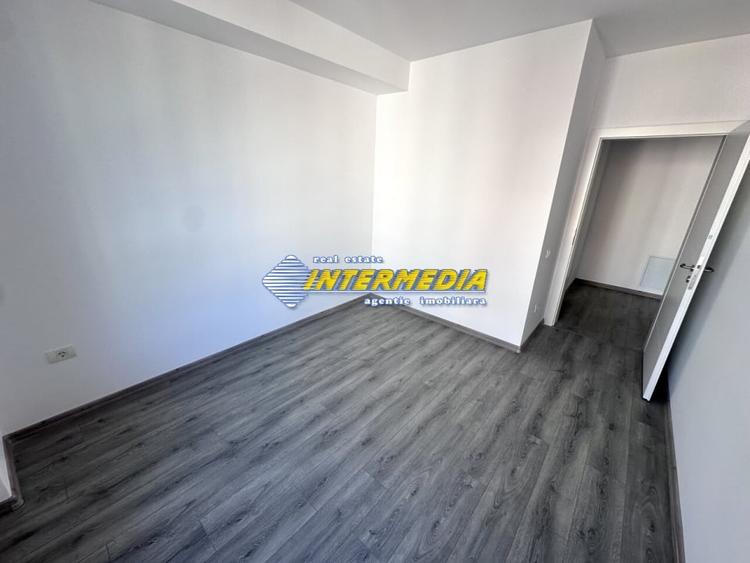 Apartament 3 camere  | 1 Baie | 1 Balcon | 60 mp. | Bloc NOU | Lift  | Central I - 4