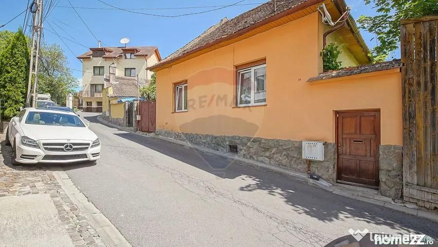 Casă cu 2 camere cu Teren 151 Mp în Central