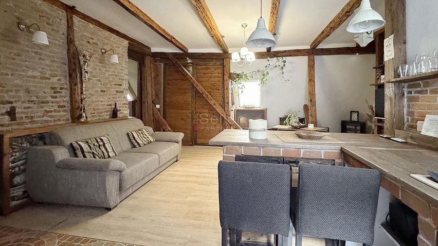 Investitie in Centrul Istoric: Apartament + Pivnita (Crama) - 4