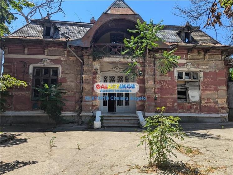 Viilor stradal teren 910 mp,vila S+P+pod mansardabil 587 mp utili