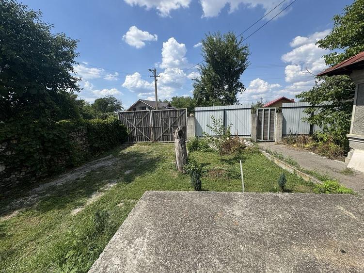 Teren Catunu (cornesti) cu casa si garaj , Dambovita - 2