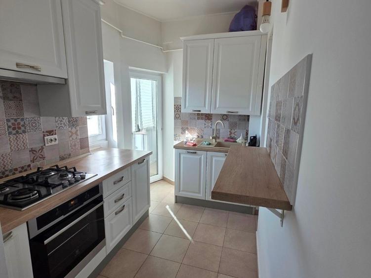 Universitate, 10 minute metrou, pe Armeneasca, renovat complet, centrala, - 2