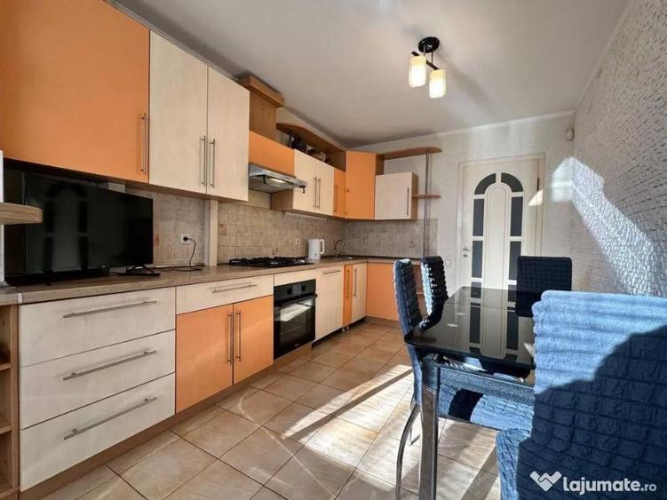 Apartament cu 3 camere decomandat în Gorjului