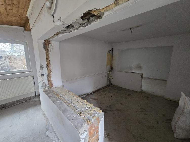 Teren 514 mp cu autorizație construcție P+1 Damaroaia Sector 1 - 9