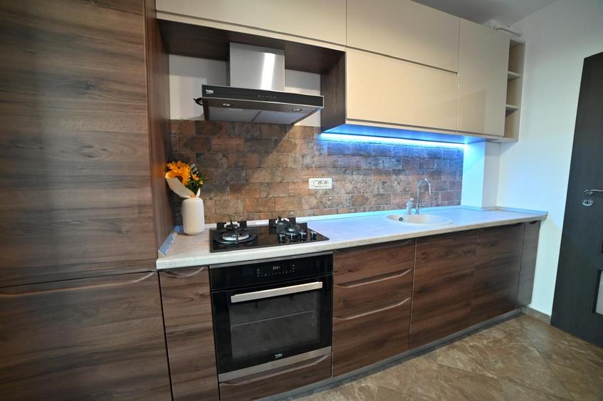 la doar 1 minut de mers pe jos de stația de metrou Dimitrie Leonida - 21