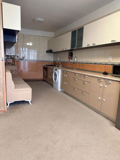 Casa De inchiriat - 6