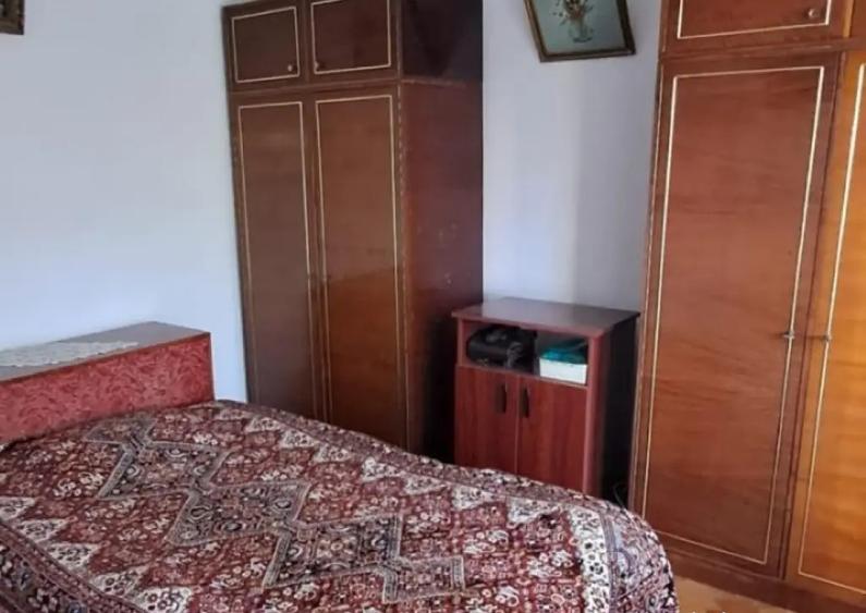 Apartament 2 camere, Calea Bucure?ti, etaj 2/4, 2 balcoane - 4