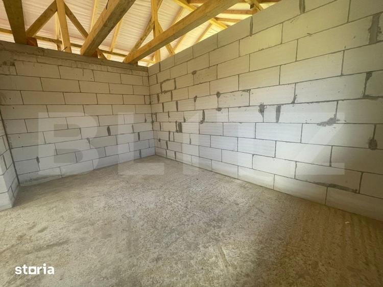 Casă cu 3 camere cu Teren 1350 Mp în Meseșenii de Jos