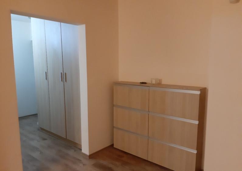 Apartament 4 camere renovat si semimobilat zona 700 - 4