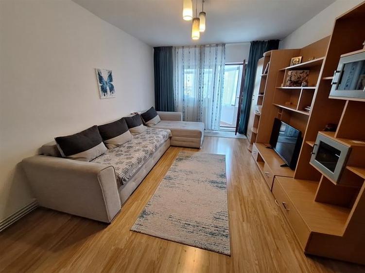 Apartament 3 camere decomandat zona Nord - 10