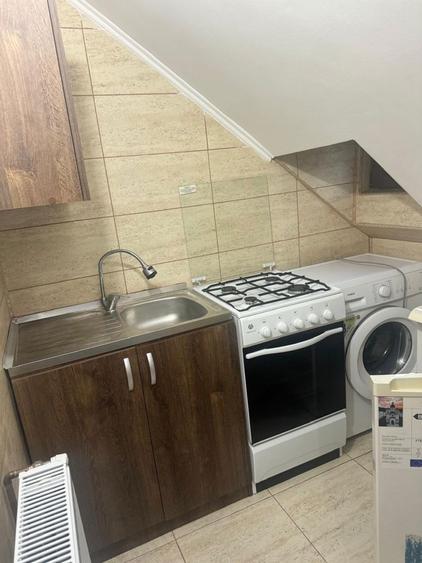 Inchiriez garsoniera - 2