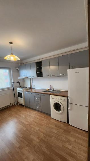 Garsoniera mobilata si utilata, etaj 2, Triaj 320 - 1