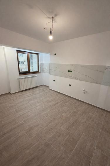 3 Camere Decomandat 97 mp Zona Boema- Bd Tomis Renovat - 4