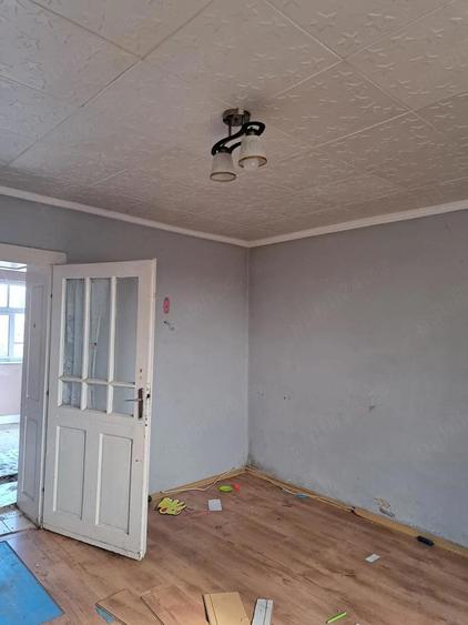 Casa 3 camere de vanzare in Andrid , 14 ARI , un nivel , 22.000 euro neg. - 3