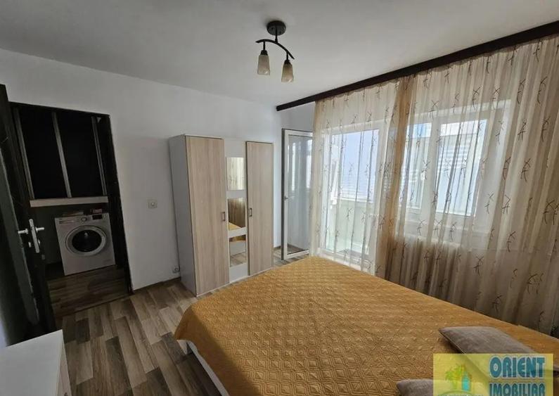 Poarta 6, decomandat, 2 camere de vanzare, etaj 2 - 3