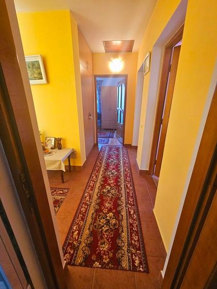 VILĂ ELEGANTĂ CU PRIVELIȘTE DEOSEBITĂ – VALENII DE MUNTE - 44