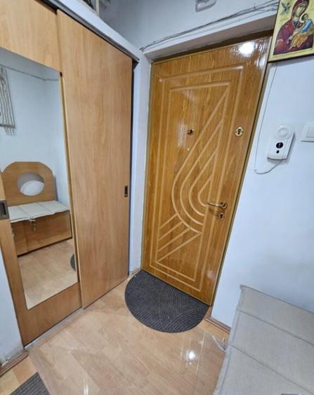 Apartament 3 camere,bloc cu lift,zona Piata Centrala - 3