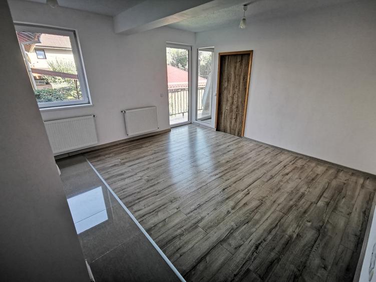 Apartament cu 2 camere decomandat în Florești