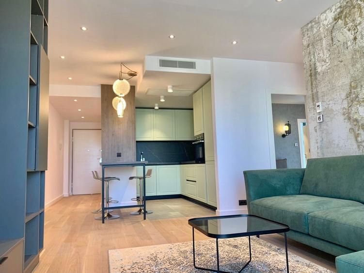 Apartament cu 3 camere decomandat în Herăstrău