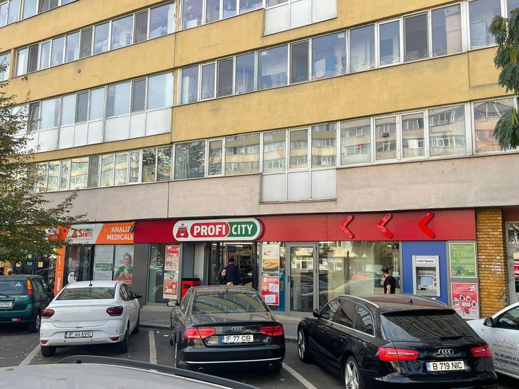 Spațiu comercial, de 258 mp, în Titan