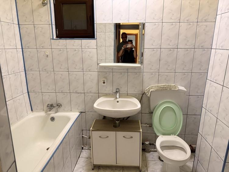 Apartament cu 2 camere decomandat în Titan