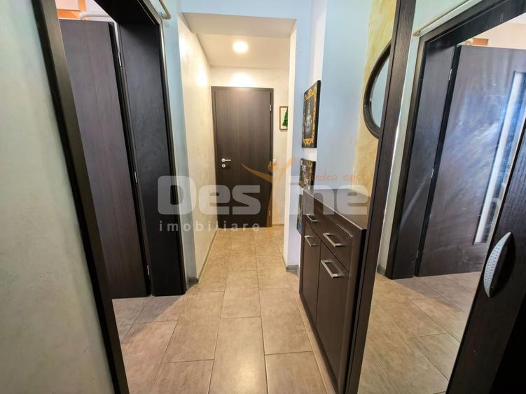 Apartament cu 3 camere decomandat, mobilat în Nicolina