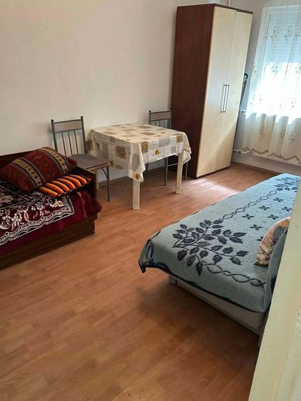 Garsonieră decomandată în Micălaca