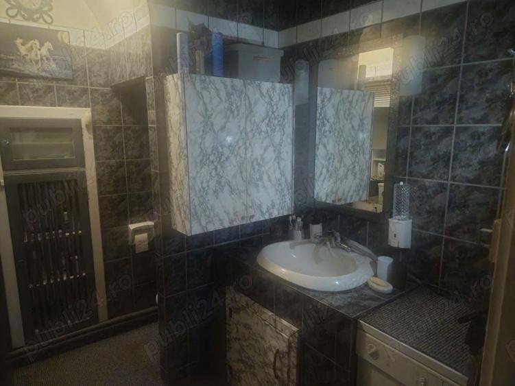 Apartament cu 4 camere în P-ța Maria
