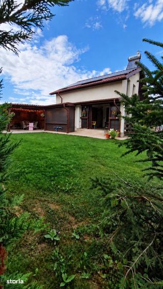 Casă cu 5 camere cu Teren 477.53 Mp în Berceni