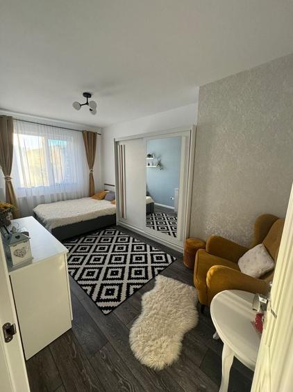 Apartament cu 2 camere decomandat în Florești