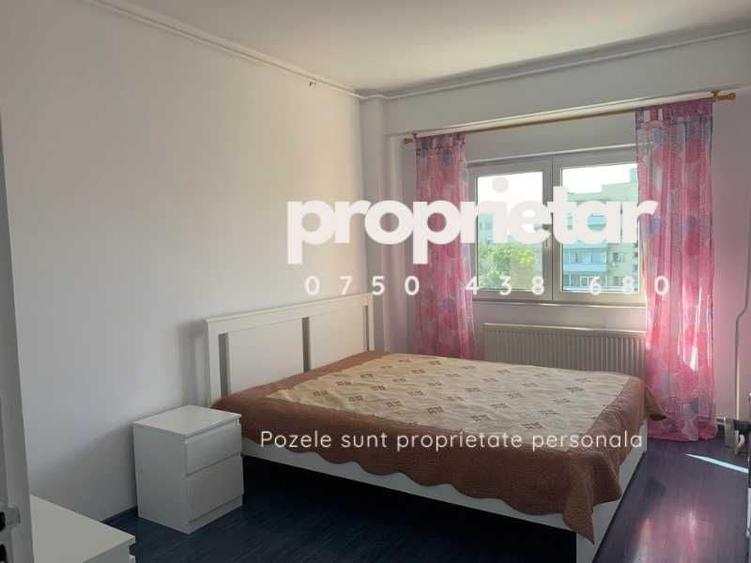Apartament cu 3 camere decomandat în Costin Georgian