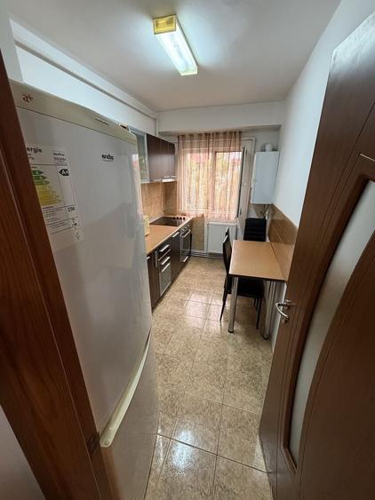 Apartament cu 2 camere decomandat în Dâmbovița