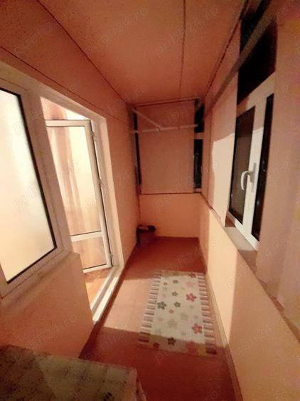 Apartament cu 3 camere decomandat în Berca