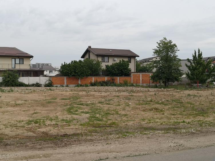 Teren Construcții intravilan de 444 mp, în Exterior Nord