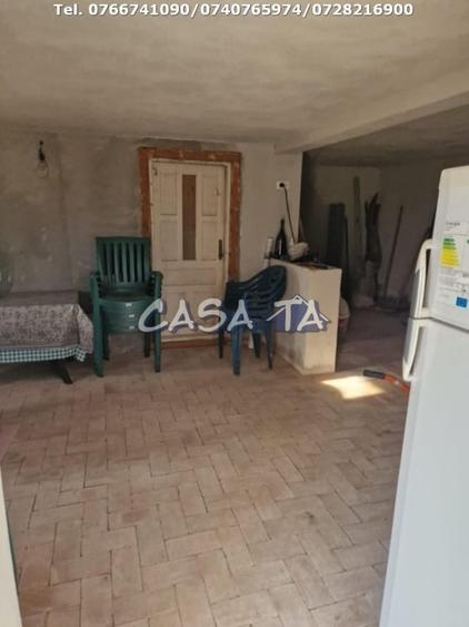 Casă individuală cu 3 camere cu Canalizare în Central
