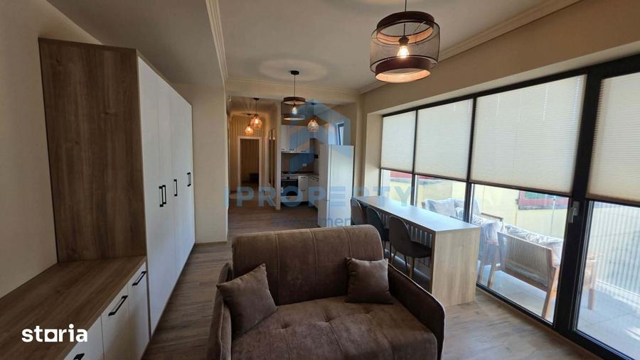 Apartament cu 2 camere decomandat în Centrul Civic