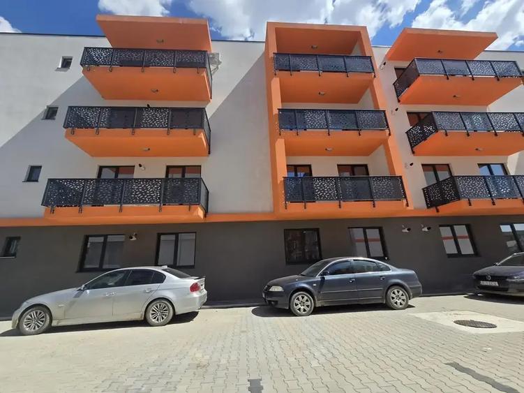 Apartament cu 2 camere decomandat în Dobroești
