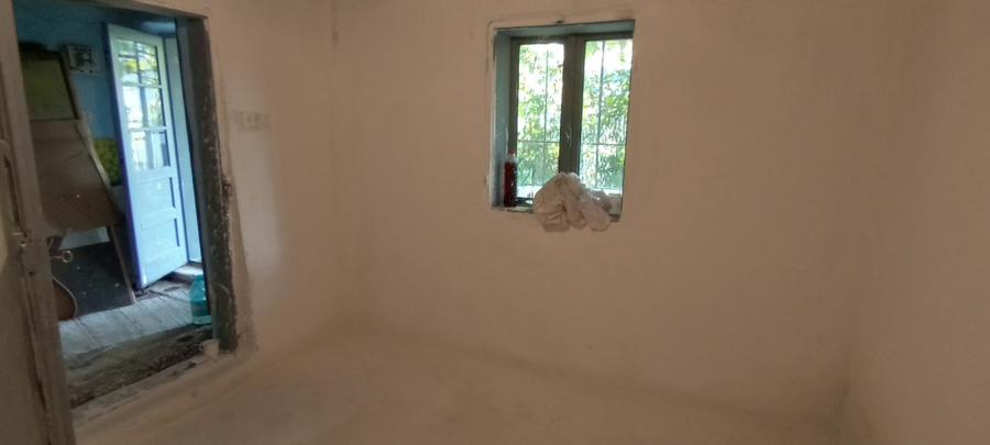 Langa balta lilieci 4camere si 863 mp curte - 3