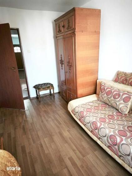 Vand Apartament cu 3 camere - 8