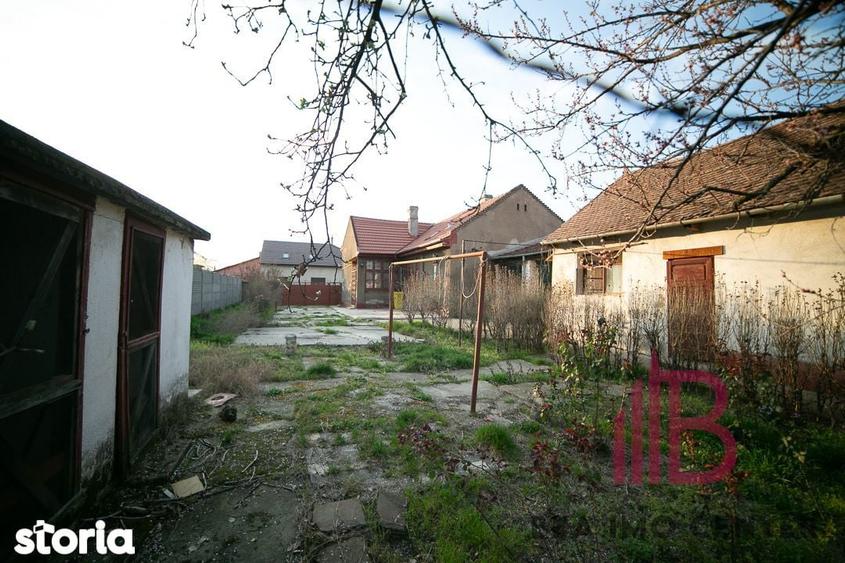 Casa solida, 1018 mp teren,Parneava, acoperi? nou, incluse utilita?i! - 1