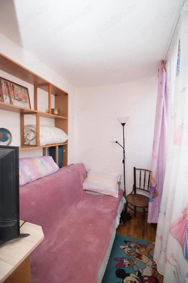 Garsoniera decomandata central - 2